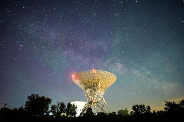 的天文奇观：感受星空中的夏季至日