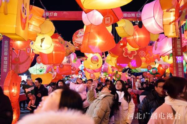 元宵节的灯笼，传承千年的灯火文化