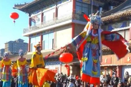 踩高跷节日背后的传统与文化传承