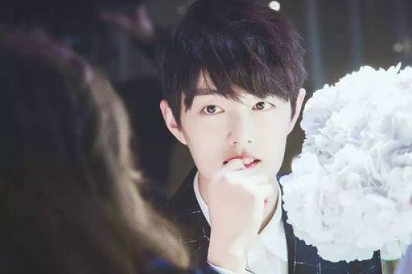 吴亦凡的八字命理,暗藏玄机,如何避免命运误区? 吴亦凡的八字命理,暗藏玄机,如何避免命运误区?