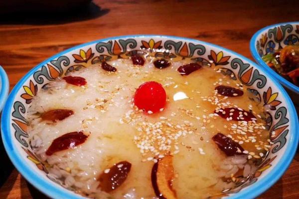 回族节日习俗中的美食与文化传承